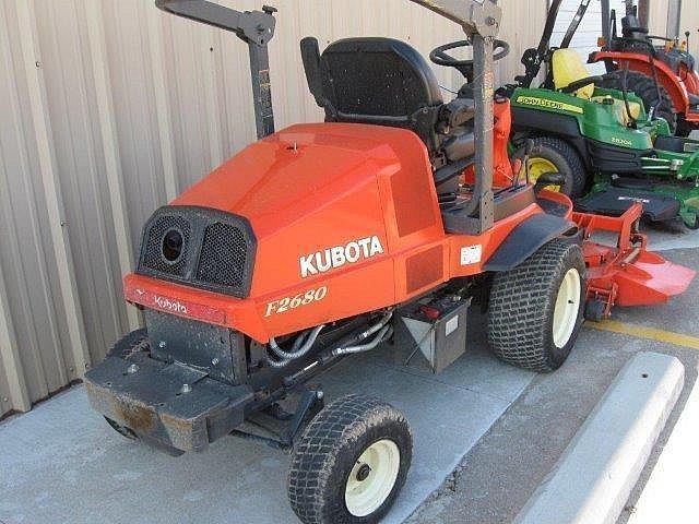 KUBOTA F2680, tłoki i pierścienie silnika